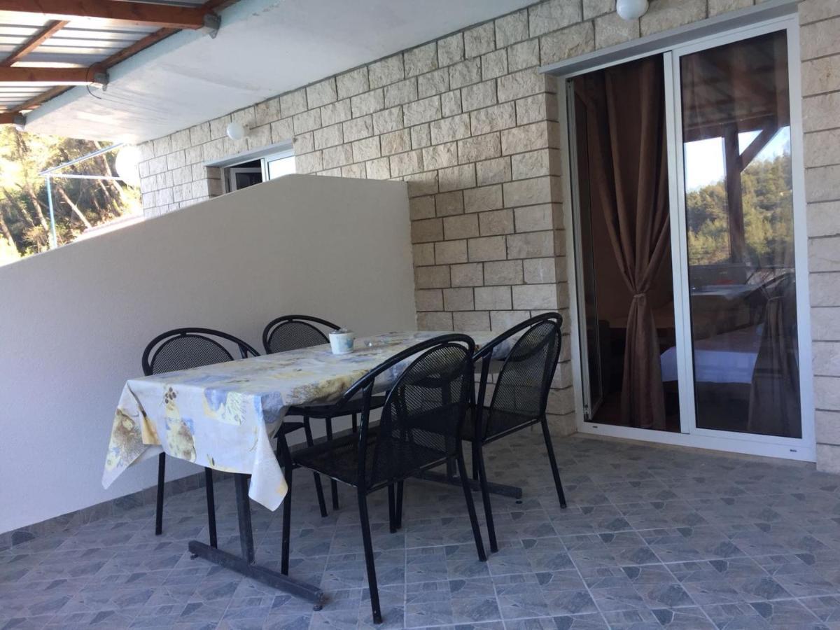 Apartments By The Sea Cove Mala Pogorila, Hvar - 8952 Bogomolje Exterior photo